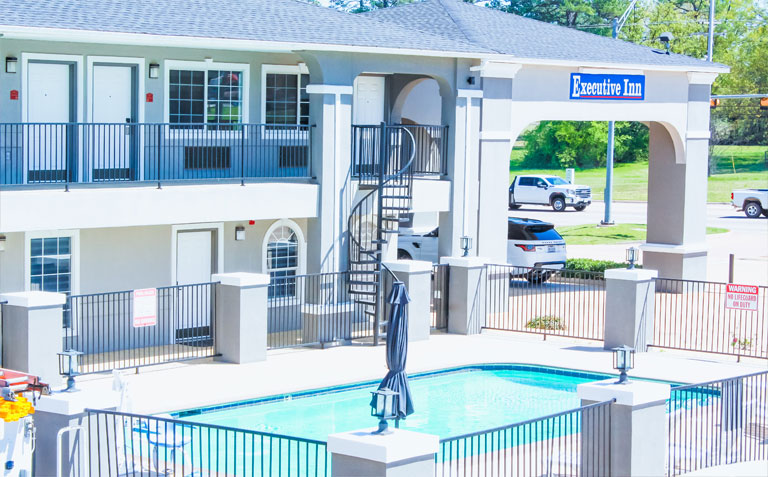 Executive Inn & Suites Gilmer Exterior